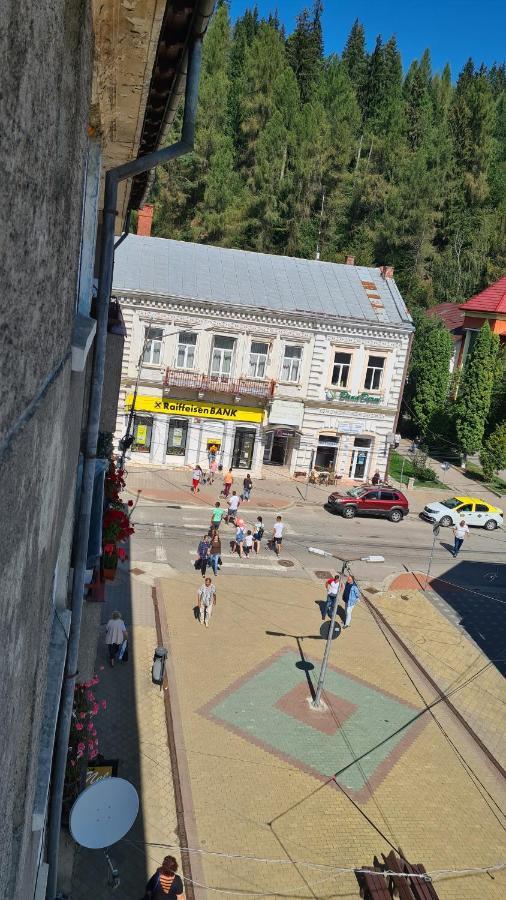 Apartament In Inima Dornei Vatra Dornei Bagian luar foto